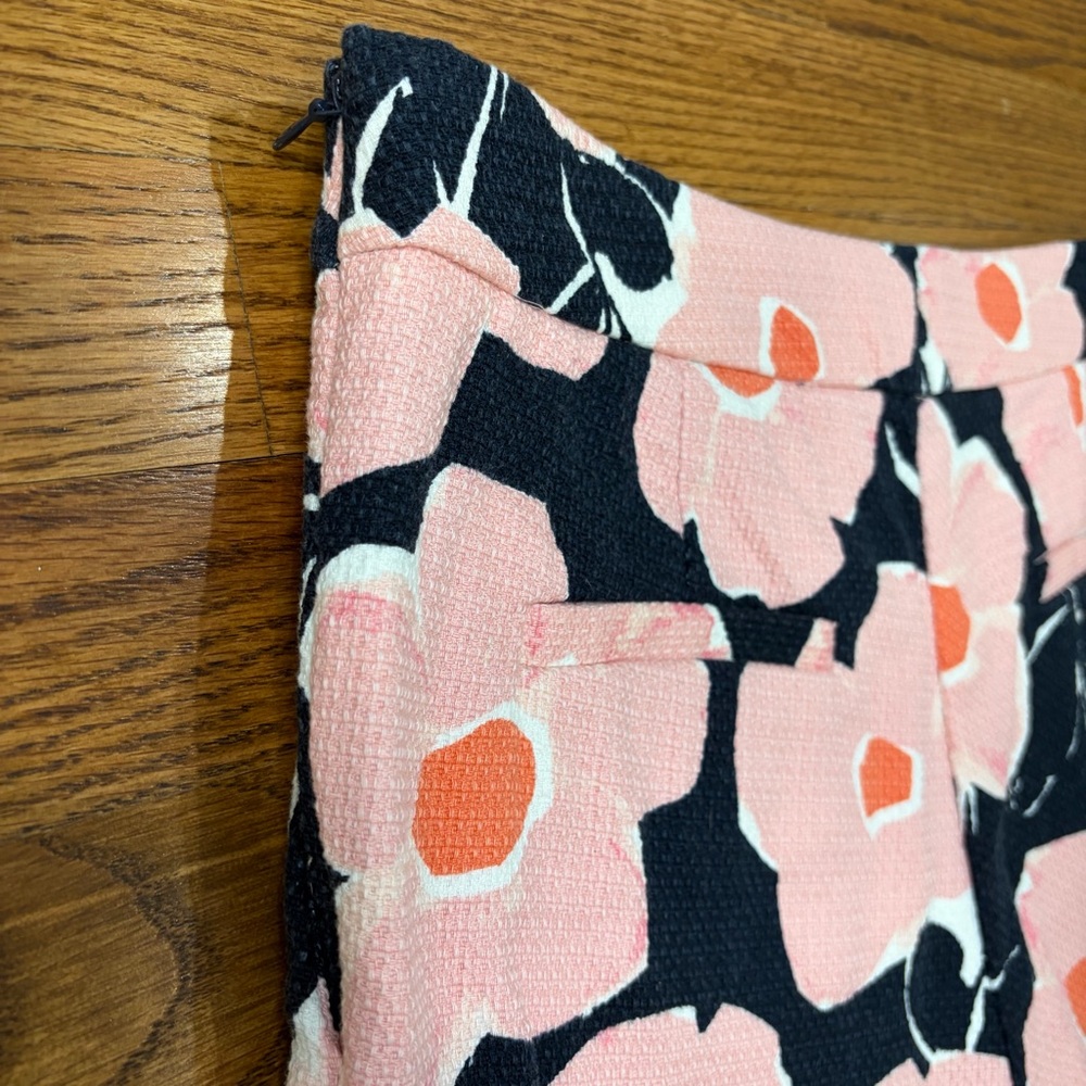 Anthropologie Georgie Scalloped Pique Daisy Floral Print Shorts - Picture 6 of 10